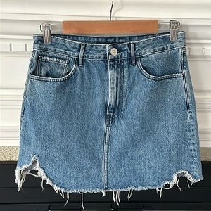 3x1 NYC distressed blue jean mini size 4